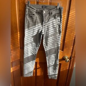 Abercrombie & Fitch Gray Skinny Jeans